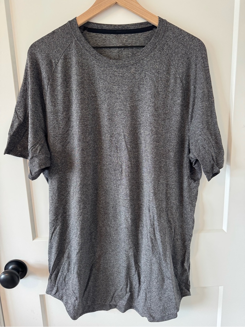 Lululemon Men's Metal Vent Tech Short-Sleeve Shirt Charcoal Gray Size Large